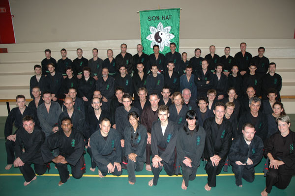 Rentre le 19 septembre 2004 du cercle des ceintures noires  Montluon .