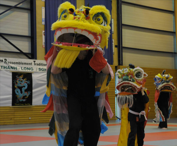 L'ouverture par les dragons.